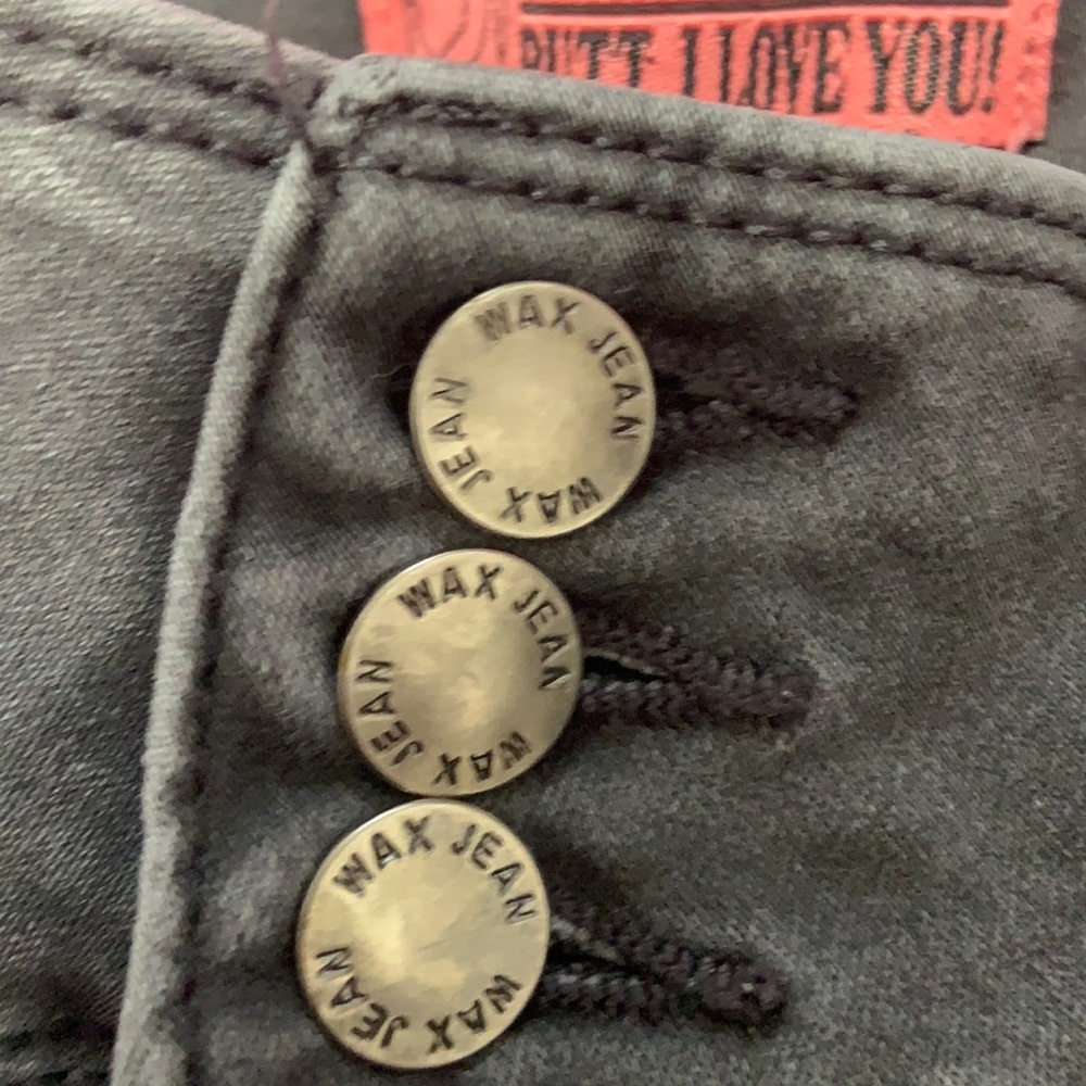 Jeans - Picture 3 of 4